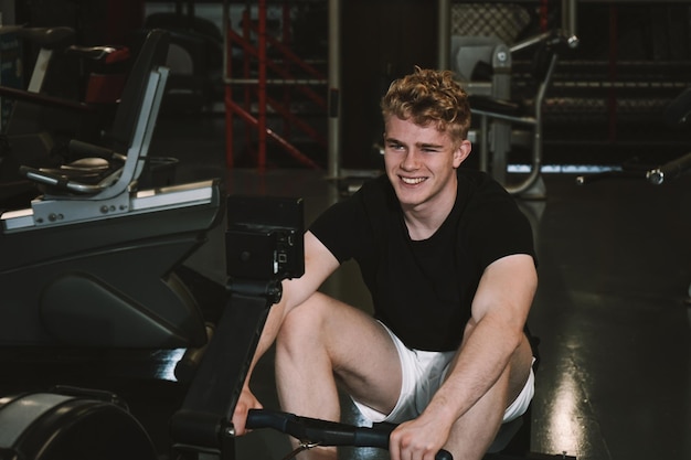 HIIT w małej przestrzeni – efektywne treningi w domu